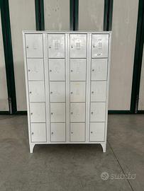 ARMADIETTO SPOGLIATOIO METALLICO 20 CASELLE