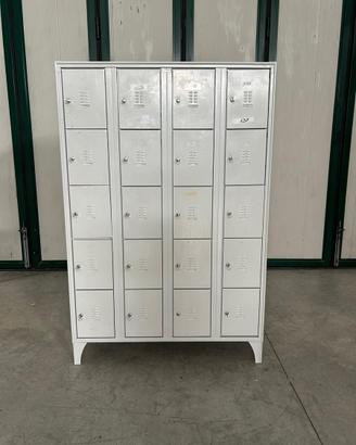 ARMADIETTO SPOGLIATOIO METALLICO 20 CASELLE