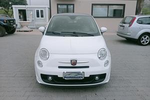 Abarth 500 Fiat 500 Abarth 1.4 16v Turbo T-jet.