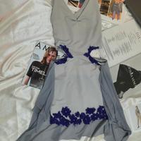 Abito da cerimonia grigio ghiaccio e viola handmad