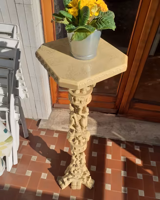 Colonna per interni e esterni a tema ETNICO
Molto 