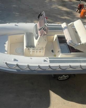 GOMMONE+ MOTORE 40 CV 4T +CARRELLO