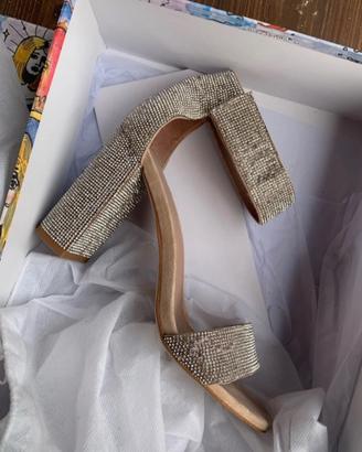 Sandali jeffrey Campbell