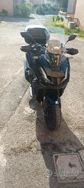 Scooter Honda ADV 350
