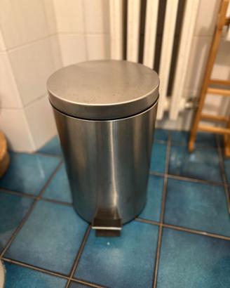 Pattumiera da cucina in alluminio