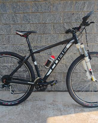 Mountain Bike CUBE