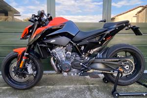 KTM 890 Duke - 2022