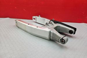 FORCELLONE POSTERIORE HONDA HORNET 900 2002 2003 C