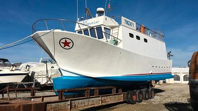 Barca con licenza di pesca