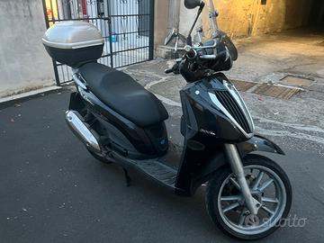 Piaggio Cruiser 300 anno 2009