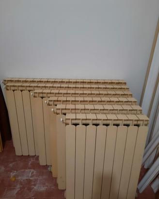 Radiatori/caloriferi usati in alluminio