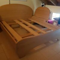Letti di legno massello pregiato BIO