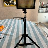 2 Luci led Neewer per fotografia e video