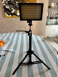 2 Luci led Neewer per fotografia e video