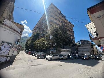 Appartamento 4 vani +accessori con garage a parte