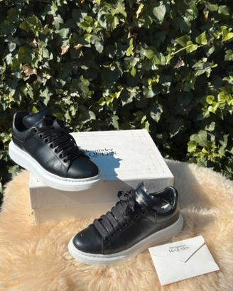 Alexander McQueen Nere - Taglia 38 - Con scontrino