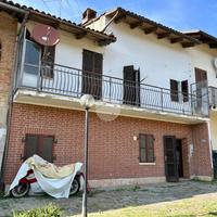 CASA SEMINDIPENDENTE A CASTAGNOLE MONFERRATO
