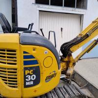 Escavatore komatsu 30 quintali modello PC 30