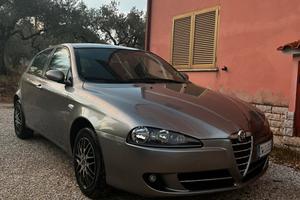Alfa Romeo 147 1.6 Twin Spark Black Line 2009 GPL
