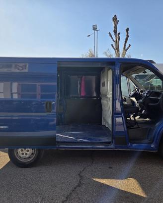 Peugeot boxer 2021- solo 91381 km serrature