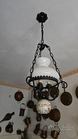 Lampadario Vintage Struttura in ferro battuto nero