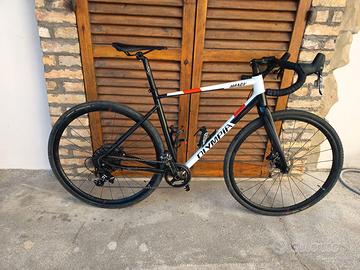Gravel Olympia handy