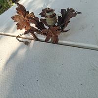 lanpada a forma di fiore con impianto elettrico 