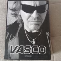 Dvd e libro testi in cofanetto Vasco Rossi