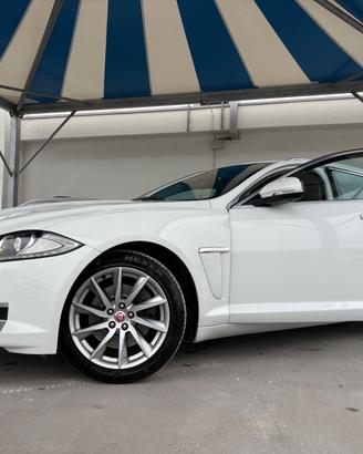 Jaguar XF Sportbrake 2.2 D Limited Edition