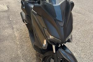 Yamaha X-max 250