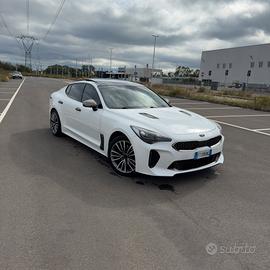 Kia Stinger 2.2 GT, full option, 200 CV