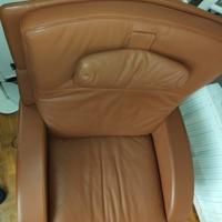Poltrona in pelle reclinabile manualmente 