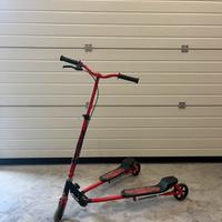 Monopattino a tre ruote - Slider Scooter