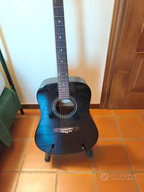 Chitarra acustica Fender con custodia