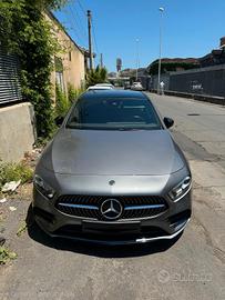 Mercedes A200d Premium AMG 