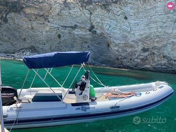Altamarea 5,80 con motore Mercury Pro anno 2023