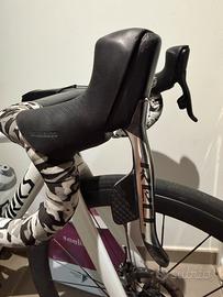 Comandi leve SRAM RED ETAP AXS 12v top di gamma