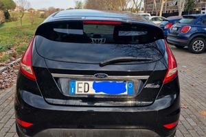 Ford  Fiesta 1.6 Benzina Titanium Individual