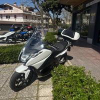 HONDA Integra 750 PASSAGGIO E TAGLIANDO INCLUSO