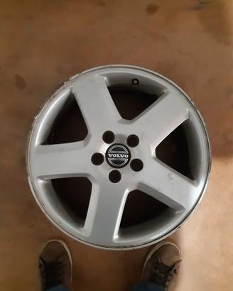 4 cerchi in lega Volvo  205/50 R17