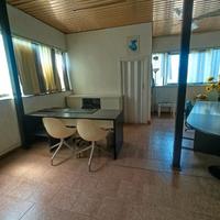 Ufficio con ampio parcheggio