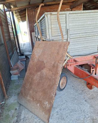 carretto e carrello bombole