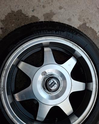 gomme 2 più 4 cerchi  lancia 