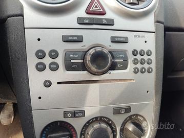 Autoradio OPEL CORSA D del 2011