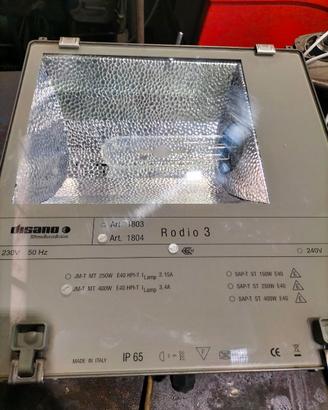 Faro iuduri metallici