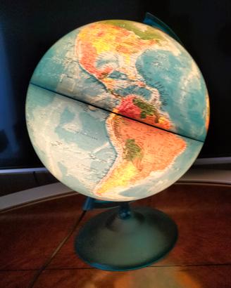 mappamondo luminoso 