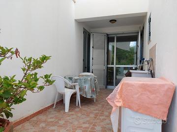 SUL MARE Monolocale clima-lavatrice-p.auto