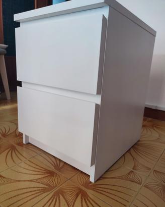 Comodini (2)