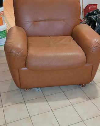 Poltrona in pelle Marrone stile anni 70/80