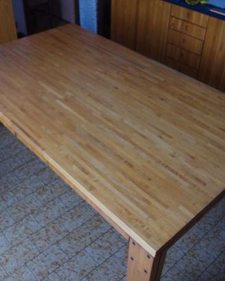 Tavolo in legno lamellare con telaio metallico